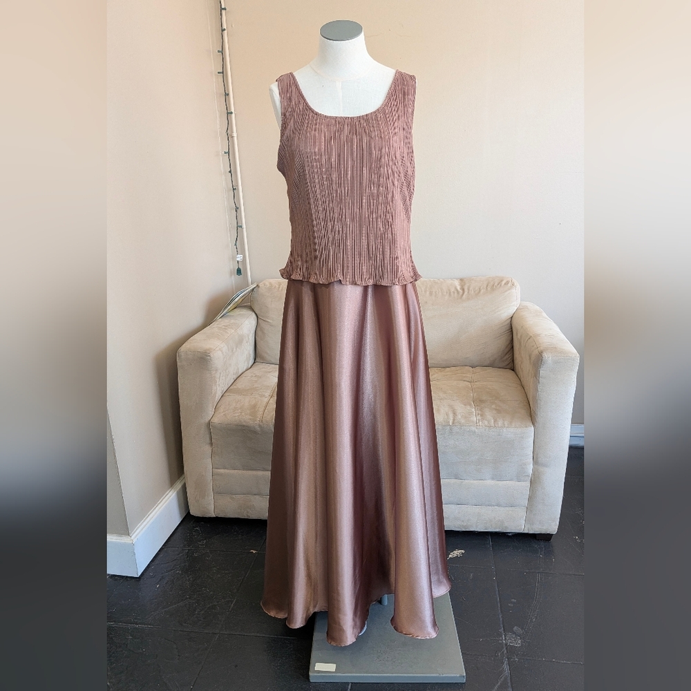 Cachet Mauve Textured Bodice Dress